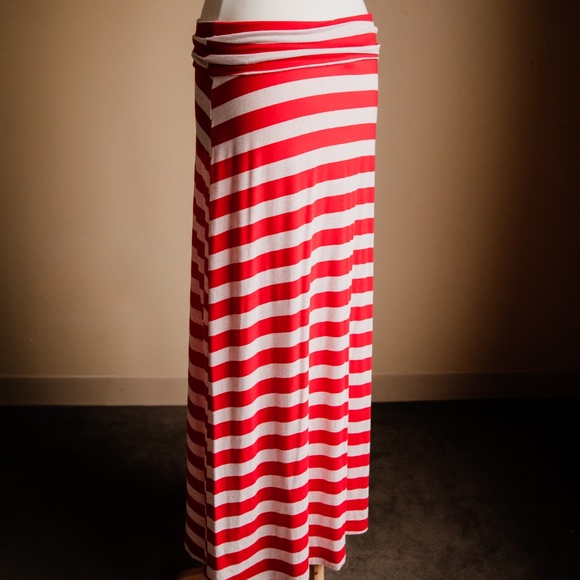 Windsor Red Striped Skirt - Picture 2 of 5